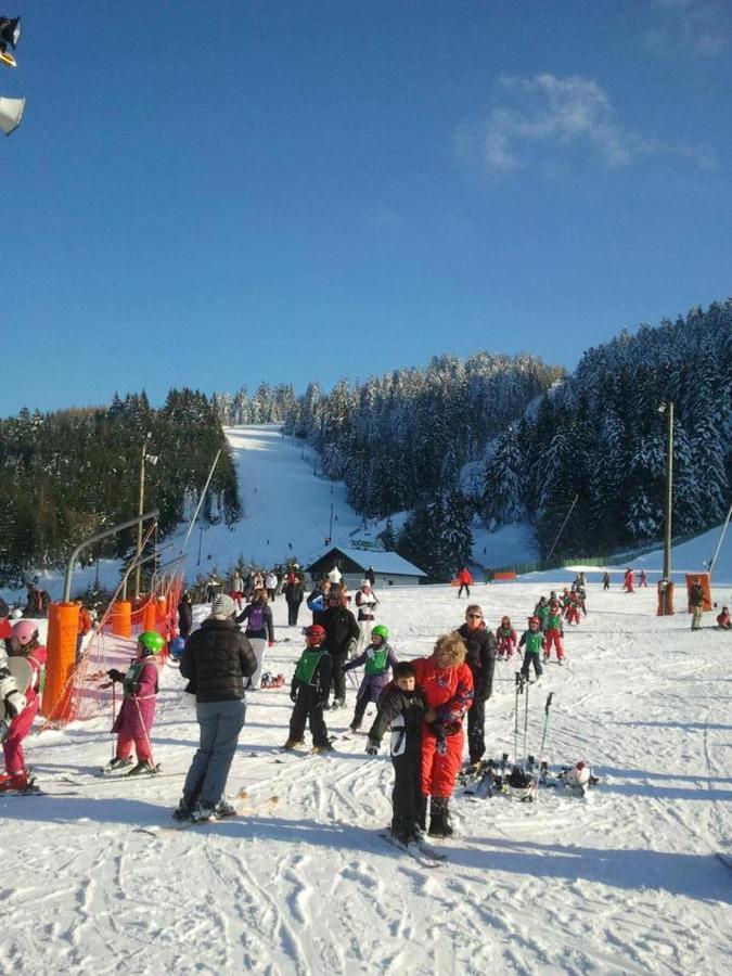 ジェラールメLa Perle Au Bord De La Riviereアパートメント エクステリア 写真